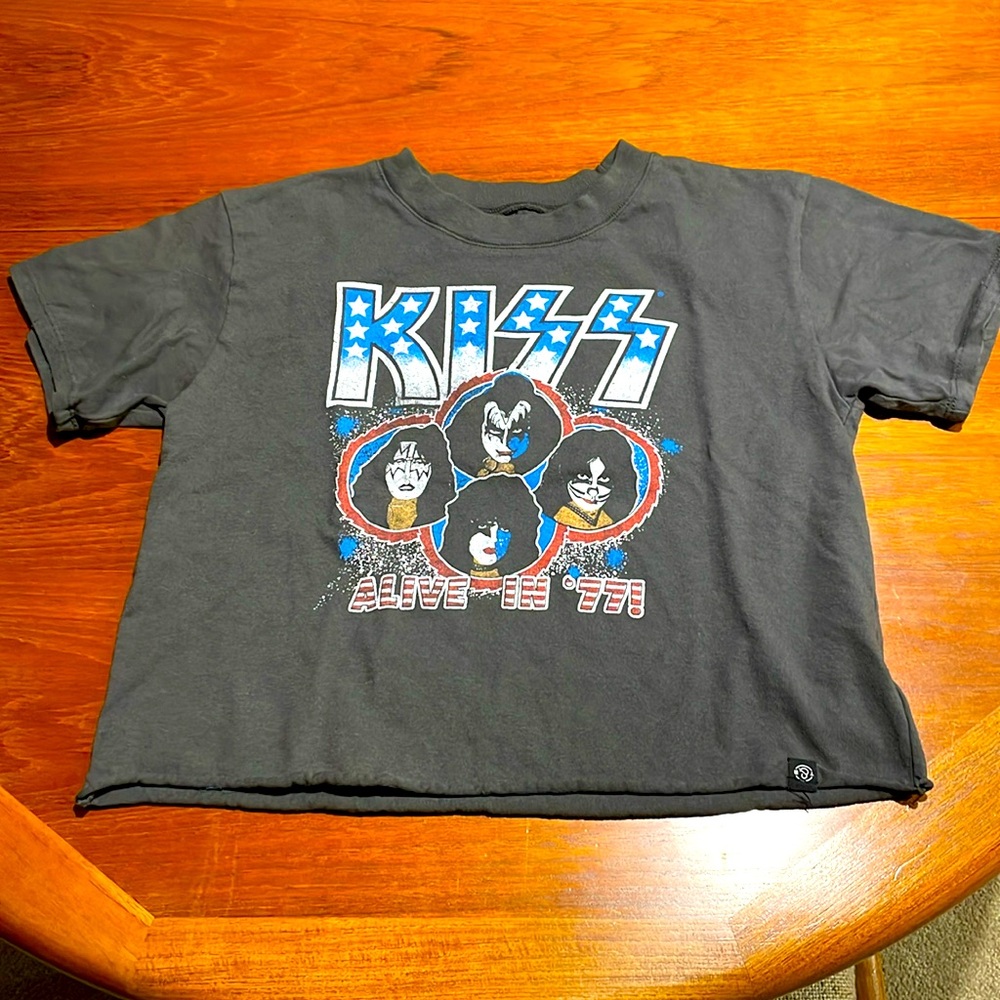 Treasure and Bond Kiss rock band cropped gray tee shirt
